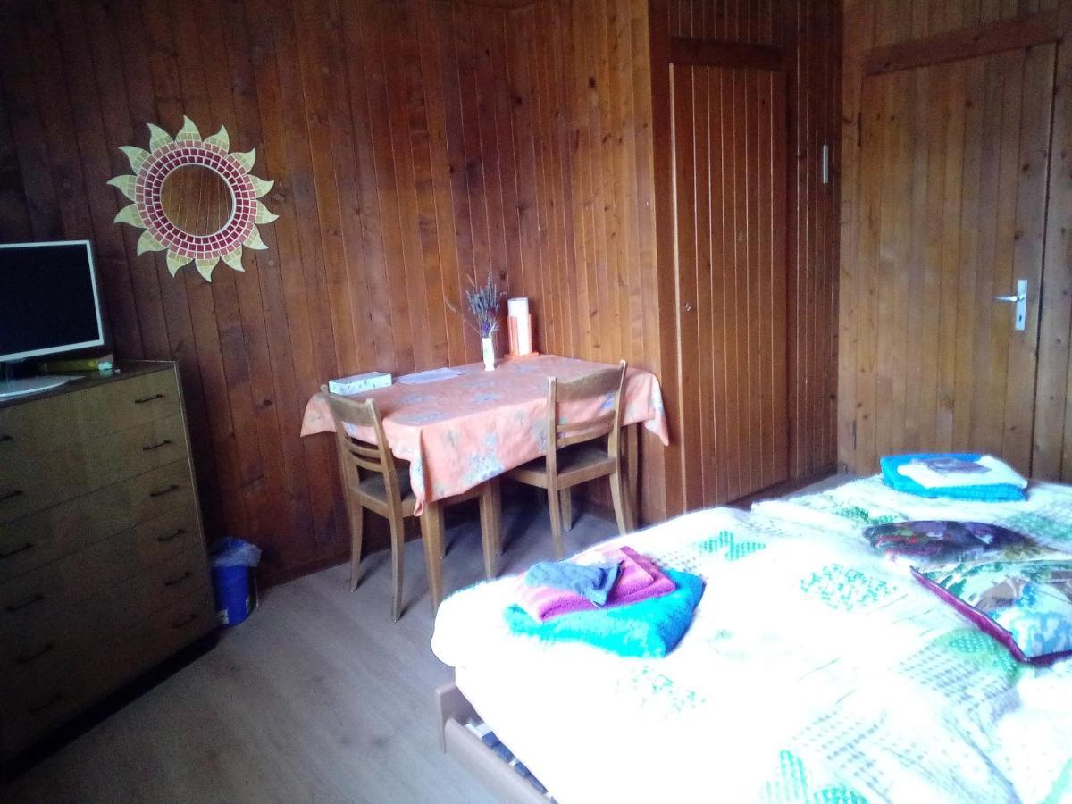 Chambre D'Hotes Petit Martel Les Ponts-de-Martel ภายนอก รูปภาพ